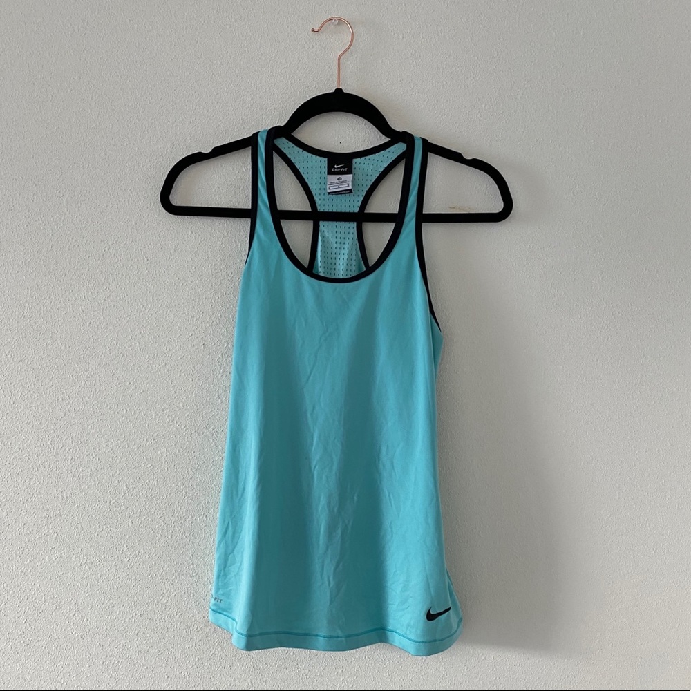 Sold ‼️Nike Workout Tank - Picture 1 of 3